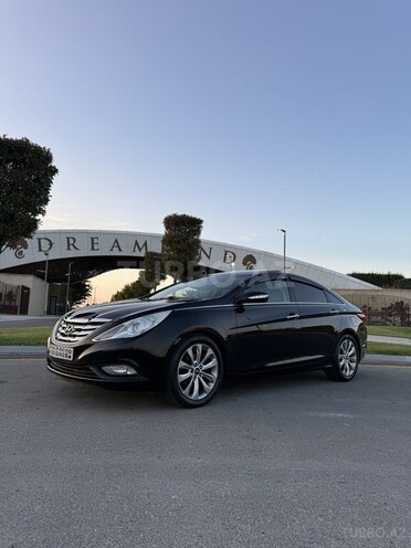 Hyundai Sonata-5