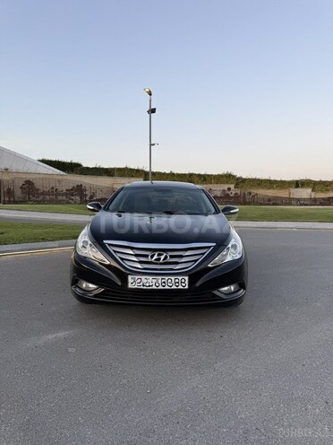 Hyundai Sonata-1