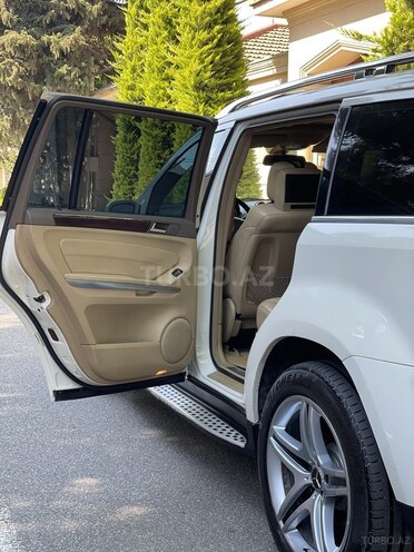 Mercedes GL 500 4MATIC-9