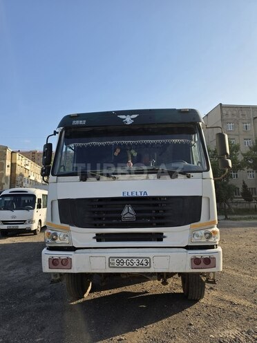 HOWO Sinotruk-1