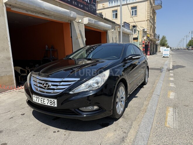 Hyundai Sonata-2
