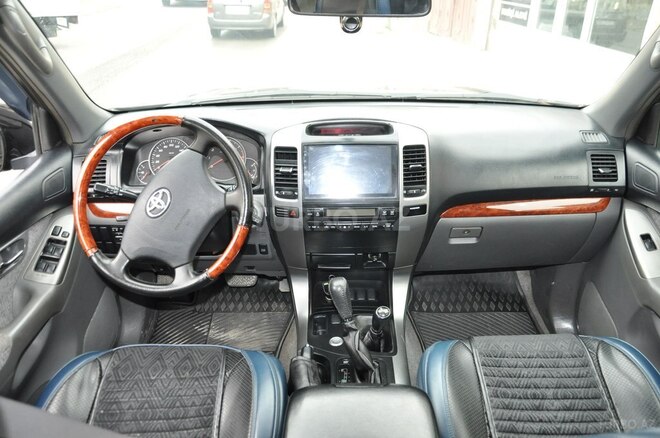 Toyota Land Cruiser Prado-3