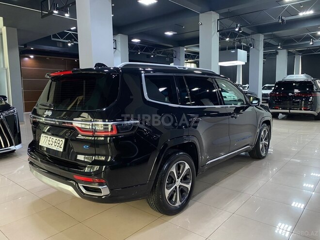 Jeep Grand Commander-4