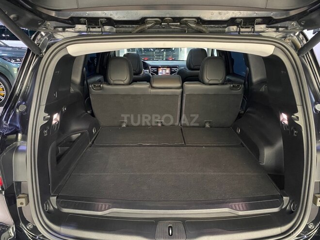 Jeep Grand Commander-12