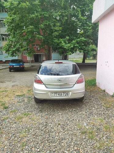 Opel Astra-2