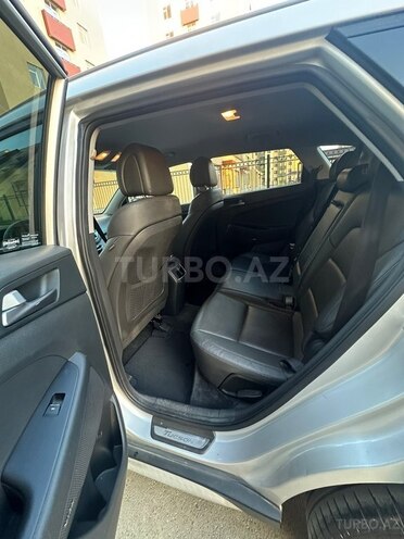 Hyundai Tucson-15