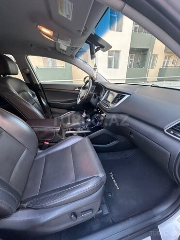 Hyundai Tucson-13