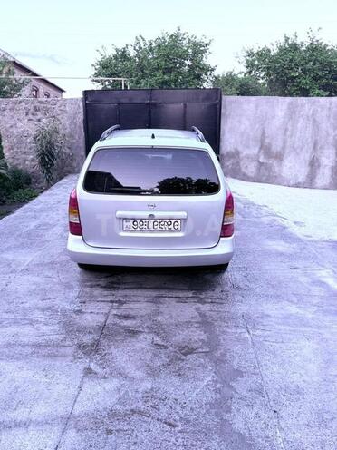 Opel Astra-2
