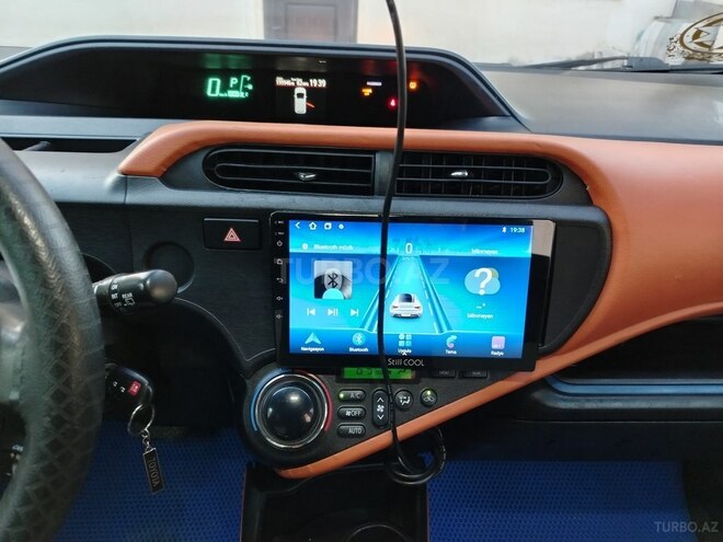 Toyota Prius C-15