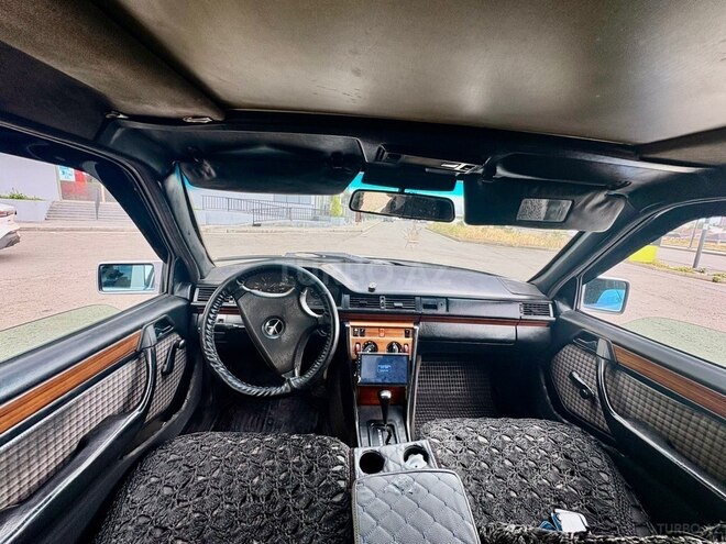 Mercedes 250 D-4