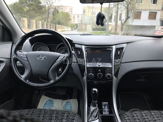 Hyundai Sonata-7