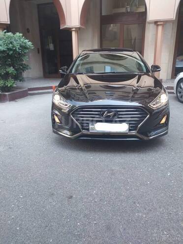 Hyundai Sonata-1