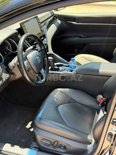 Toyota Camry-15