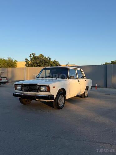 LADA (VAZ) 2107-2