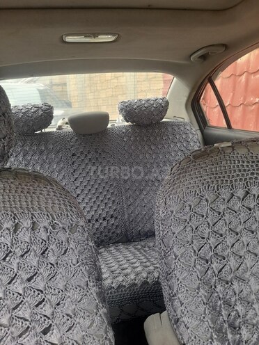 Hyundai Accent-13