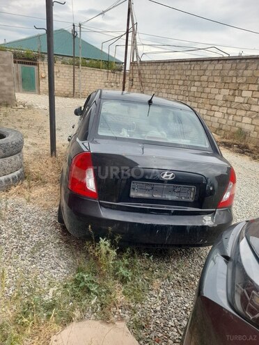 Hyundai Accent-17