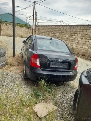 Hyundai Accent-16