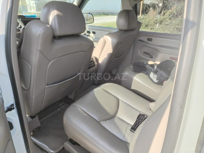GMC Yukon-9