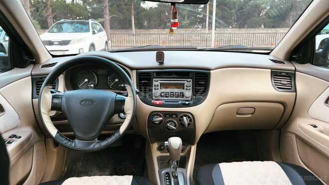 Kia Rio-4