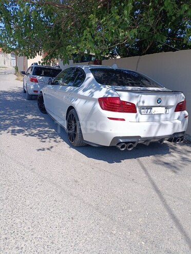 BMW 528-9