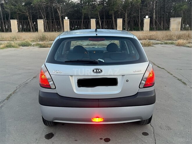 Kia Rio-2