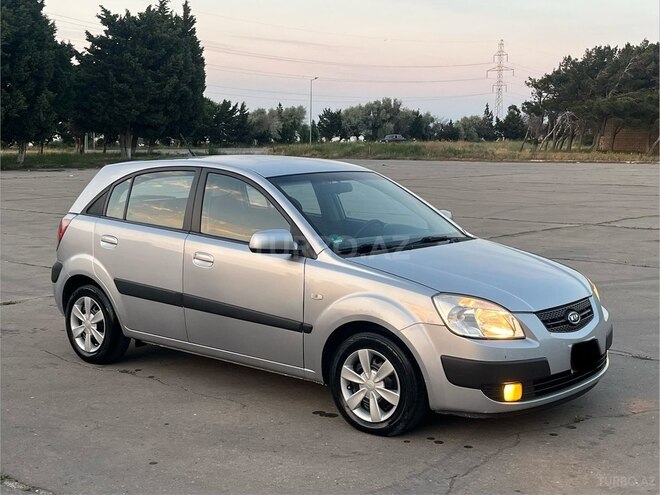 Kia Rio-4