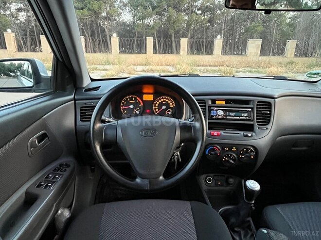 Kia Rio-3