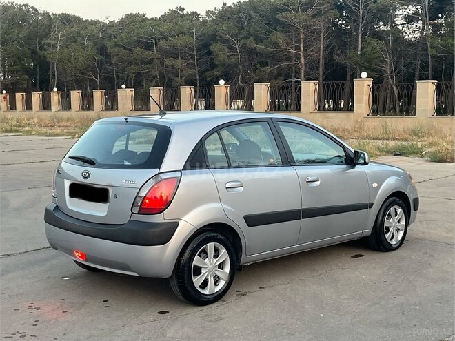 Kia Rio-6