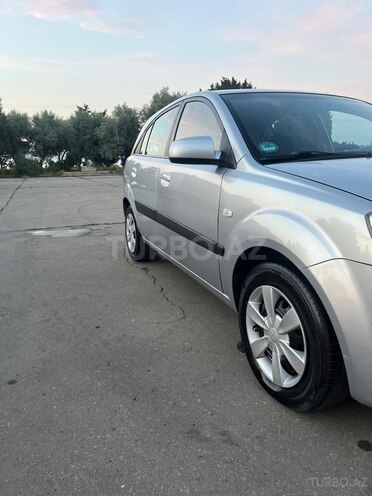 Kia Rio-17