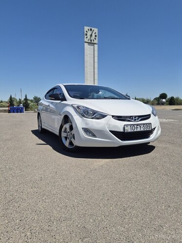 Hyundai Avante-1