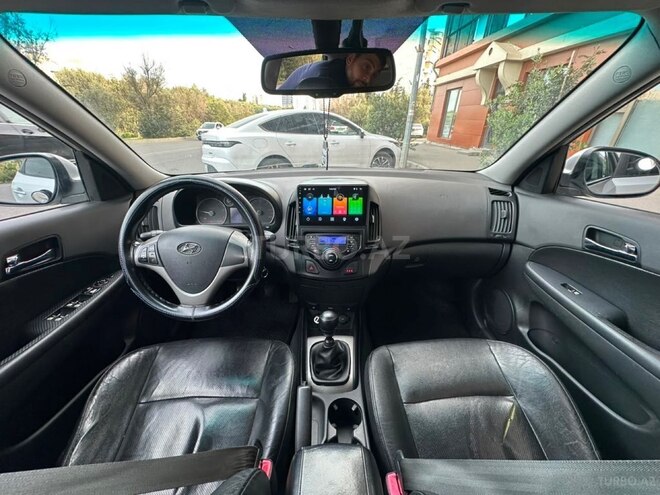 Hyundai i30-8