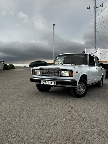 LADA (VAZ) 2107-1