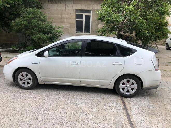 Toyota Prius-2