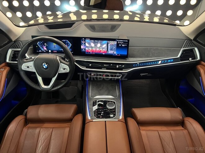 BMW X7-16