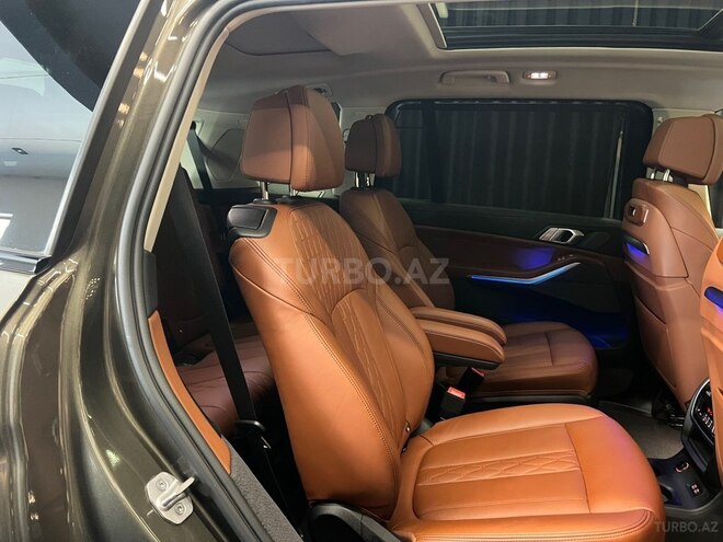 BMW X7-11