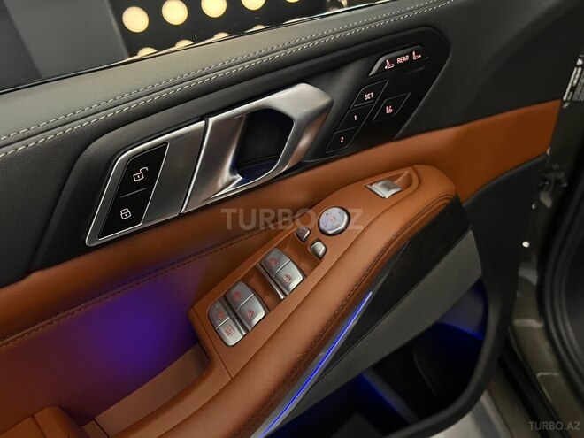 BMW X7-17