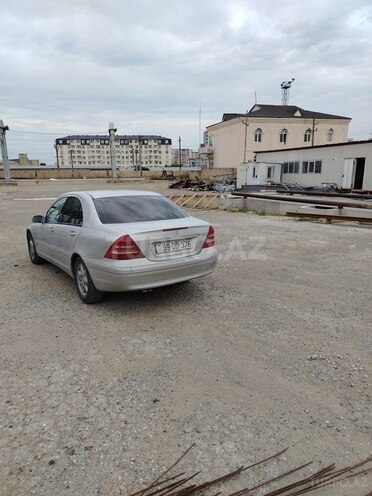 Mercedes C 200-2