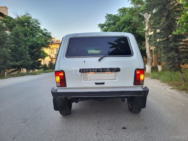 LADA (VAZ) Niva-9