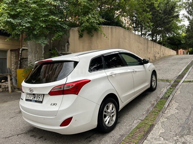 Hyundai i30-7