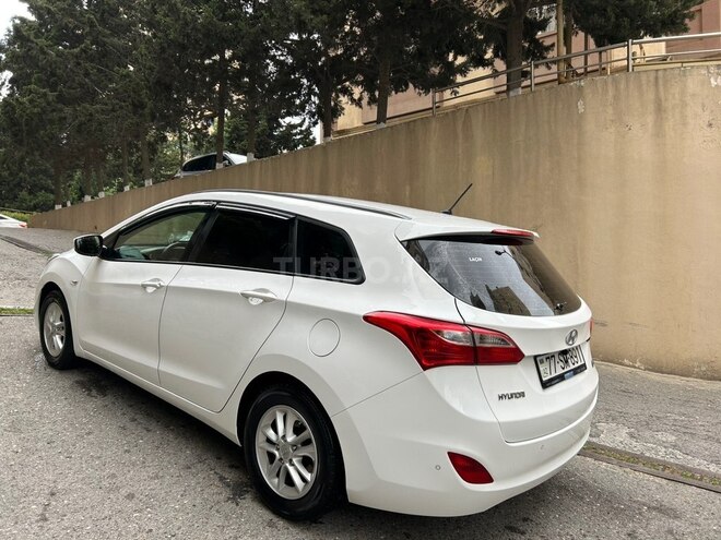 Hyundai i30-8
