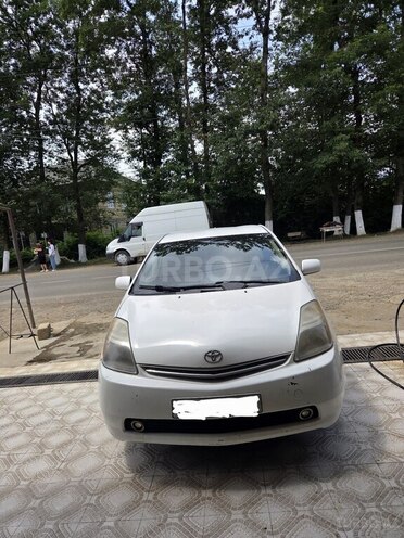 Toyota Prius-1