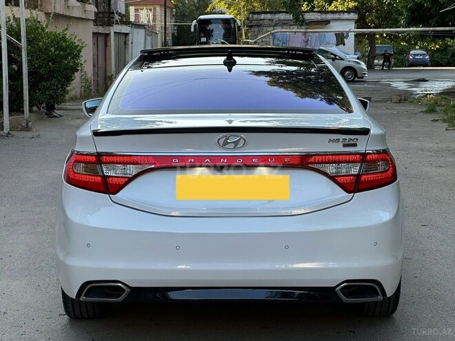 Hyundai Grandeur-2