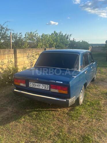 LADA (VAZ) 2107-2