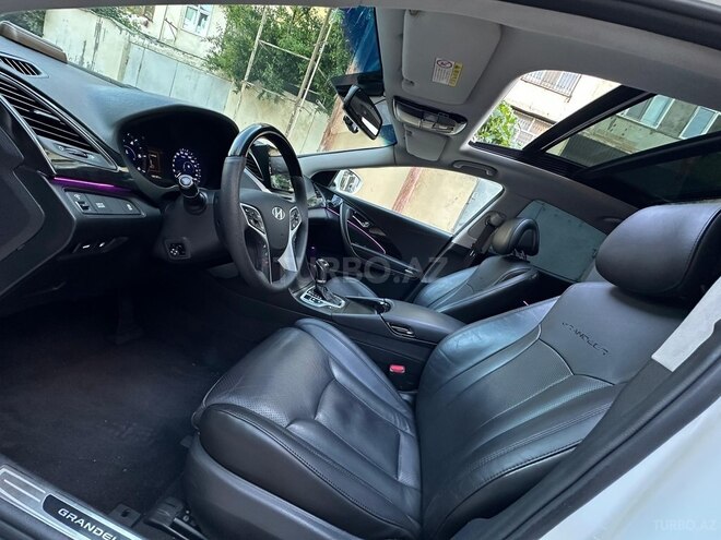 Hyundai Grandeur-19