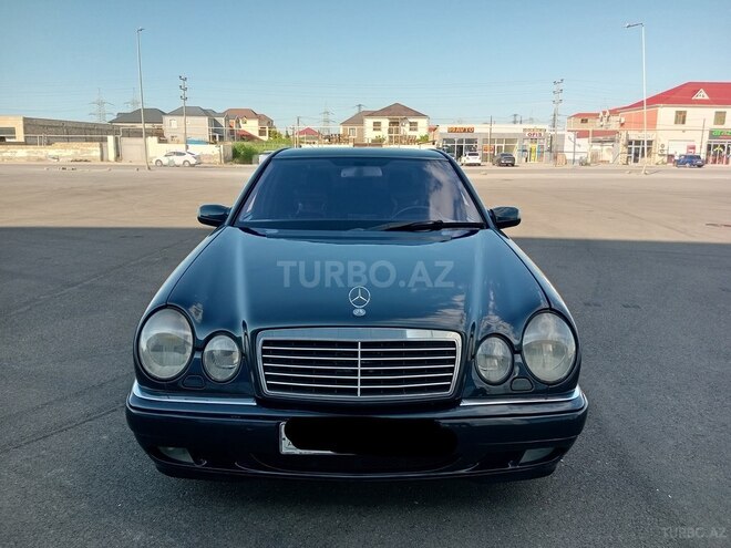 Mercedes E 280-1