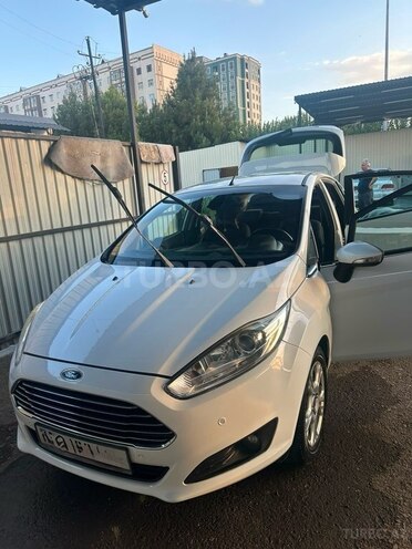 Ford Fiesta-8