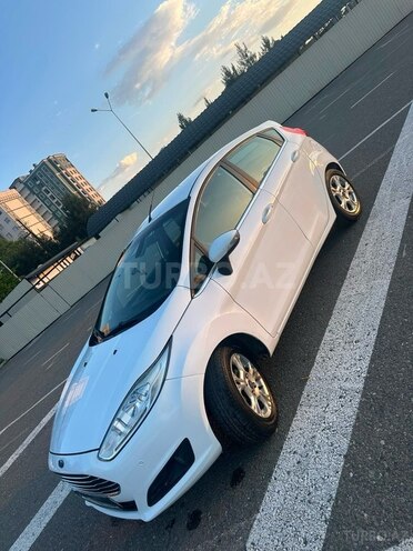 Ford Fiesta-6
