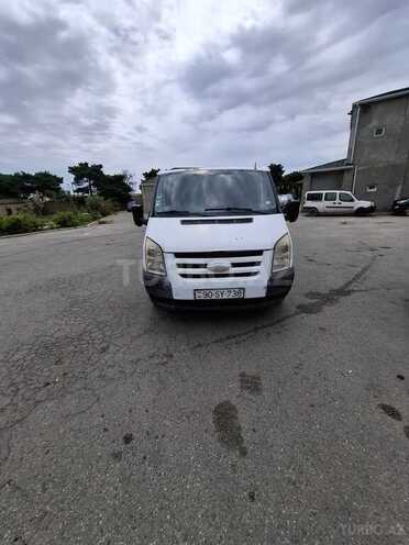 Ford Transit-1