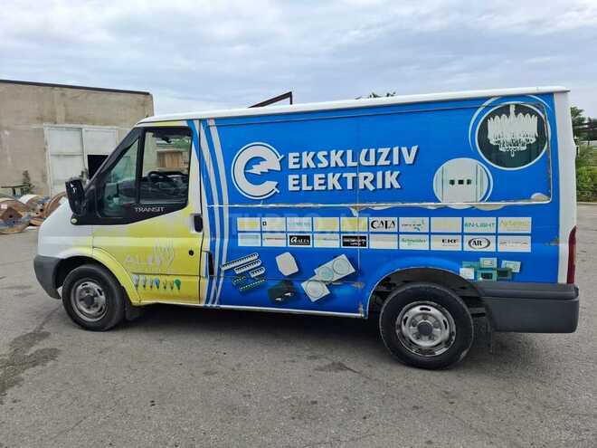 Ford Transit-4