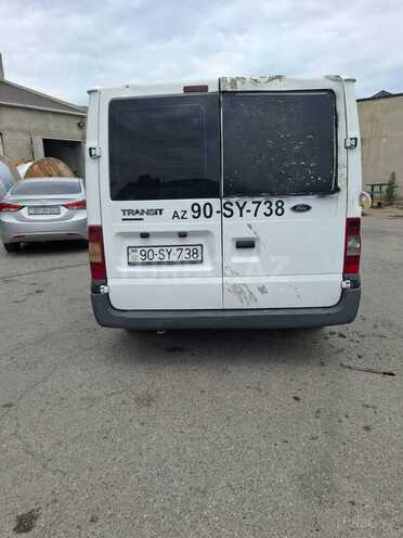 Ford Transit-2